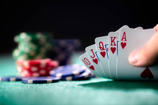 funbet77 slot app live-dealer table on mobile screen